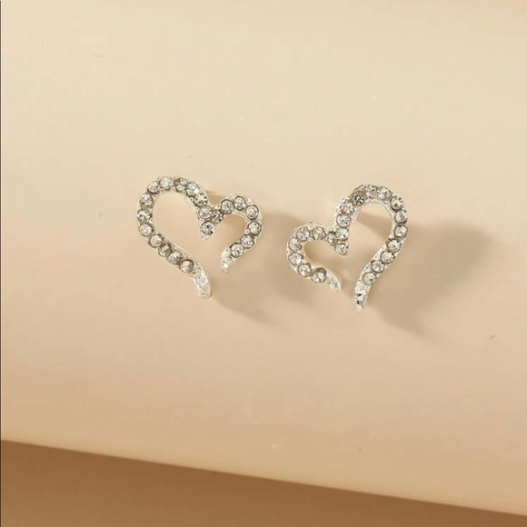 Vicki Woman’s CZ Silver Open Heart Earrings - Picture 3 of 4